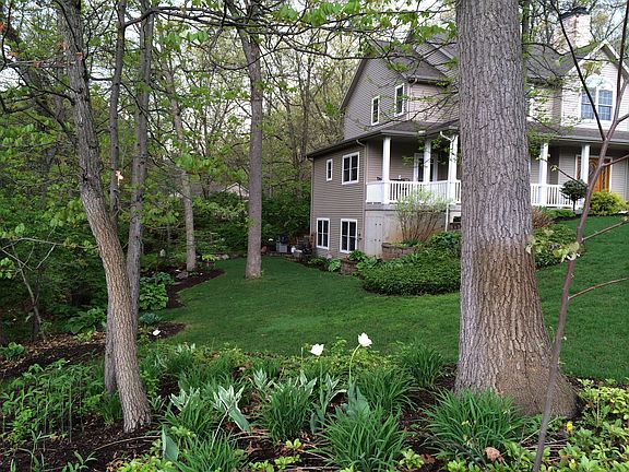 Side yard to LL walkout