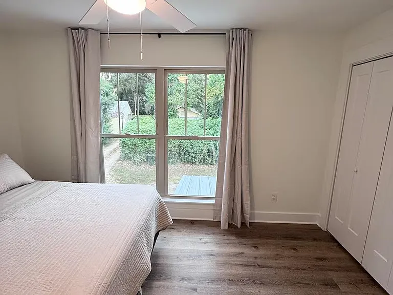 637 E Seaboard St #1-2 — Photo 10