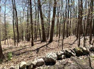 3 Colton Ln, New Paltz, NY 12561