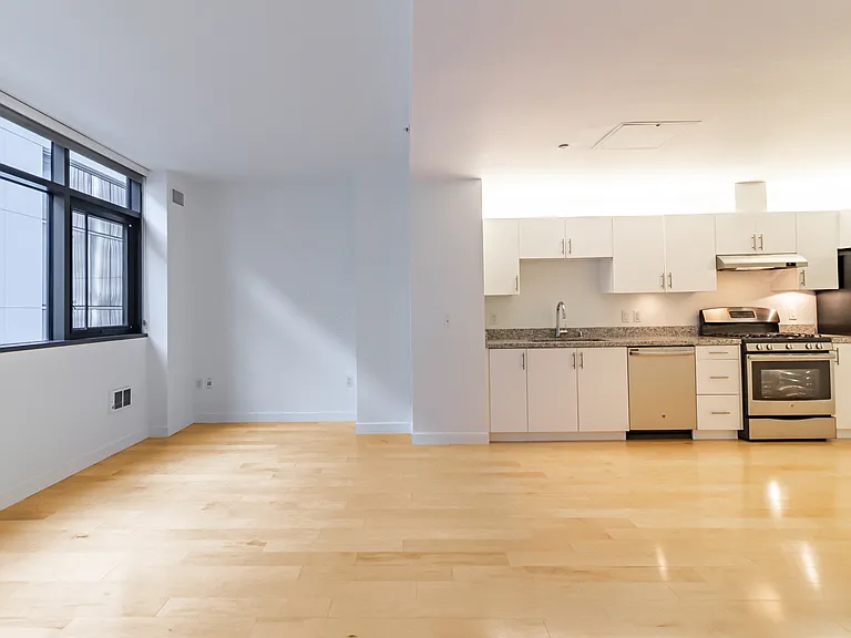 333 FREMONT — Photo 19