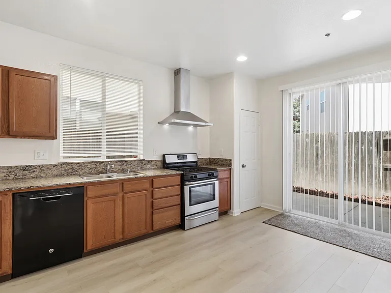 8897 Robbins Rd — Photo 23