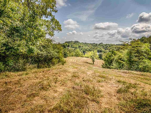 5th image of 114 Hipshire Hollow Rd