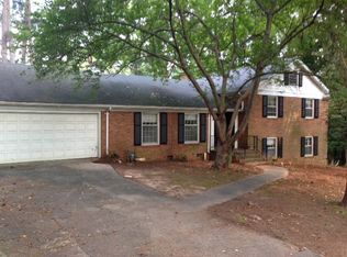5429 Parkwood Dr, Raleigh, NC 27612