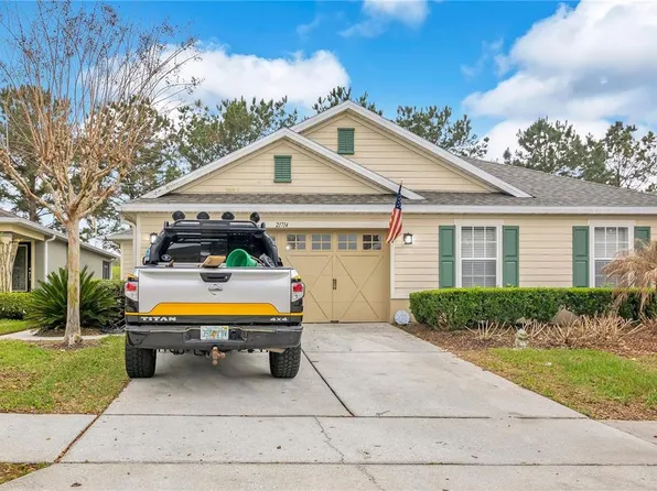21714 Belgian Ct, Mount Dora, FL 32757