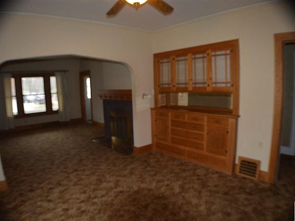 5th image of 3819 Peters Ave