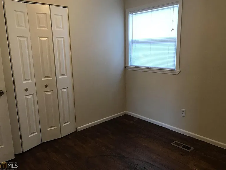 131 Pineview Dr — Photo 10