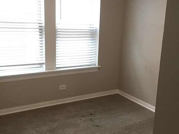 3rd image of 2402 N Kilbourn Ave