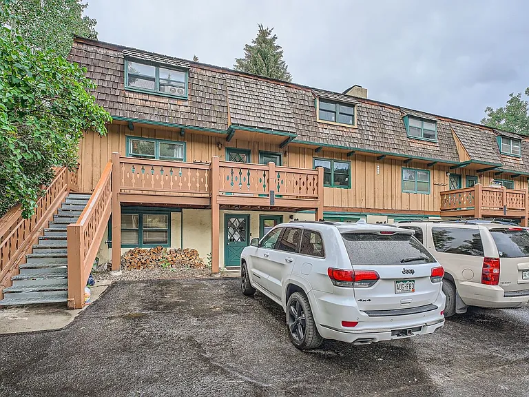 2470 Chamonix Ln #H1 — Photo 10