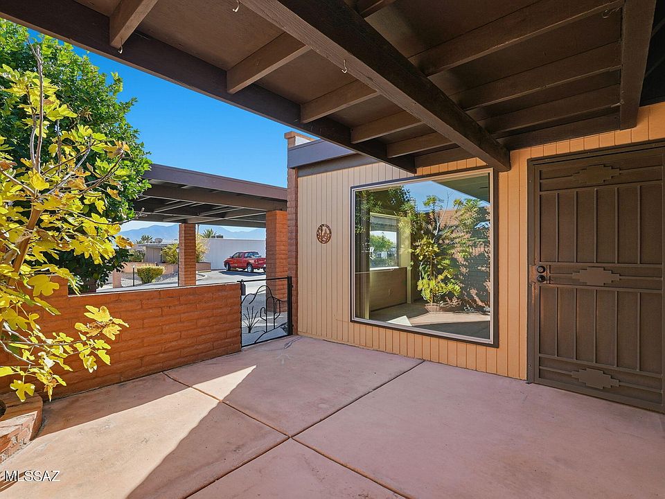 1st image of 413 N Calle Del Diablo