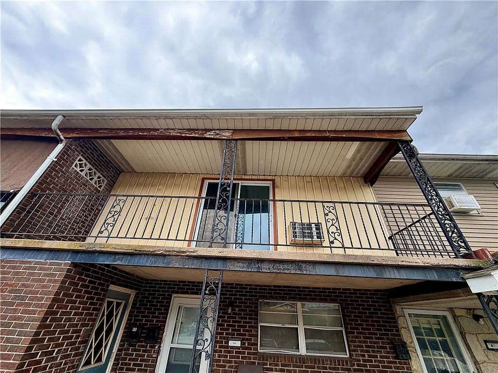 2 bed, 900 sqft, $1,500 — Photo 2