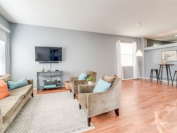 4th image of 269 Portstewart Dr