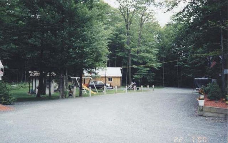 4th image of 23 RUNDLE Road