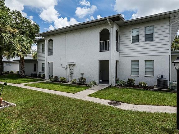 3rd image of 10800 Us Highway 19 N APT 227