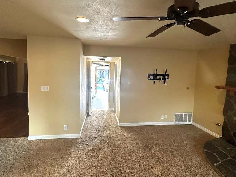 2282 Fawn Ave — Photo 11