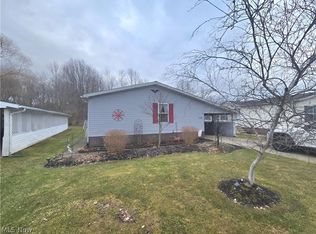 129 Highland Dr, Hiram, OH
