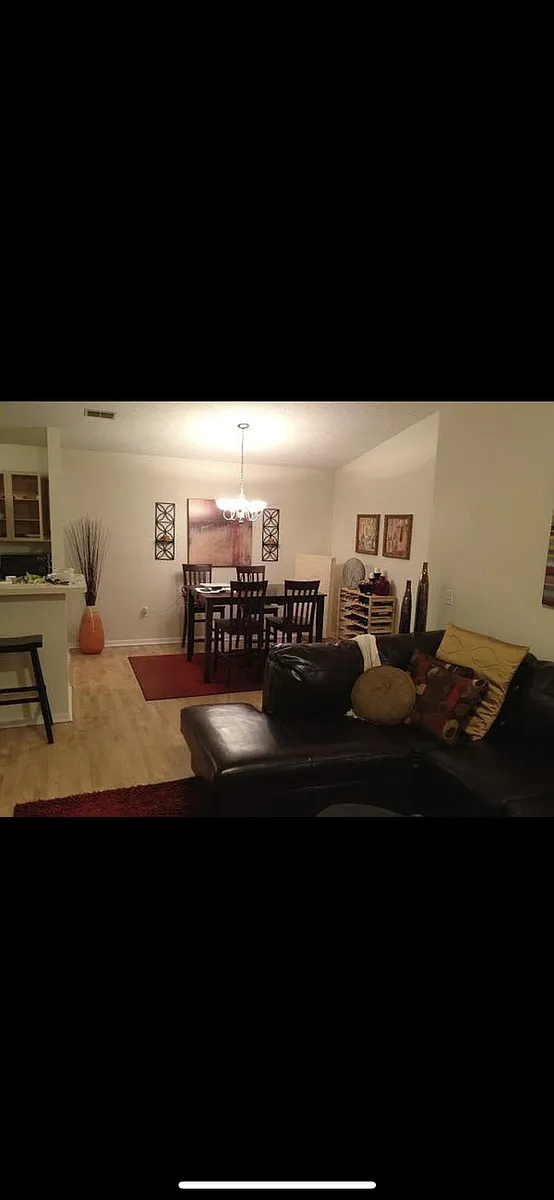 Building Photo - 350 Timber Ridge Dr #11