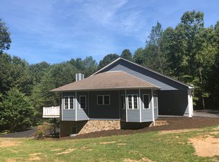 124 Poplar Hill Dr, Farmville, VA 23901