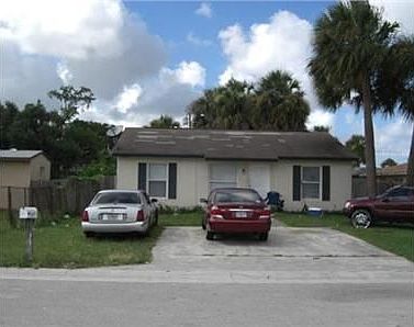 1st image of 2911 Saginaw Ave