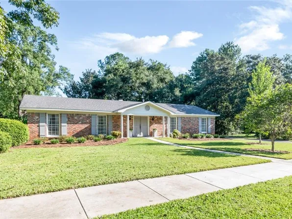 3520 Springwood Dr E, Mobile, AL 36608
