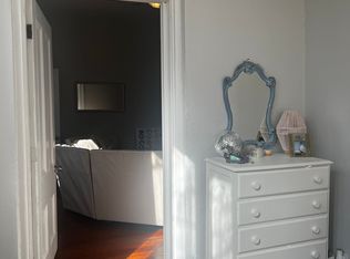 99 Bull St APT F, Charleston, SC 29401