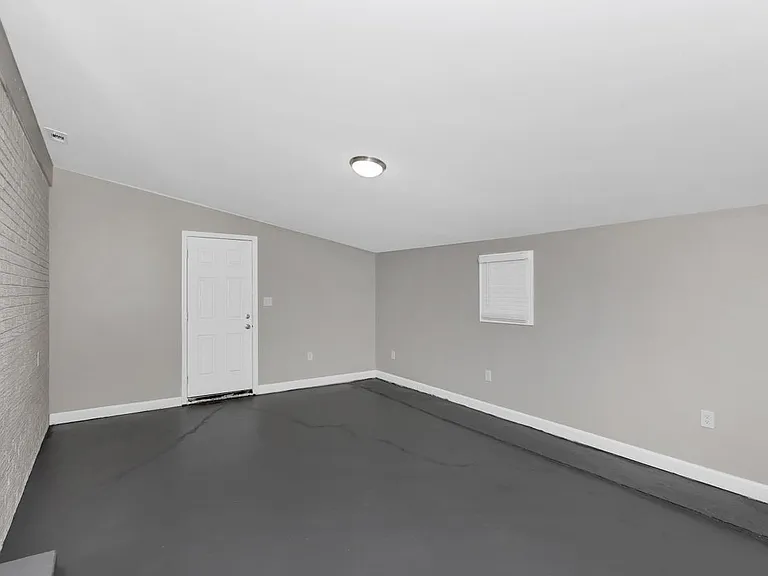 3903 Telstar Cir SW — Photo 12