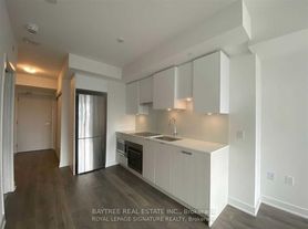 195 Redpath Ave