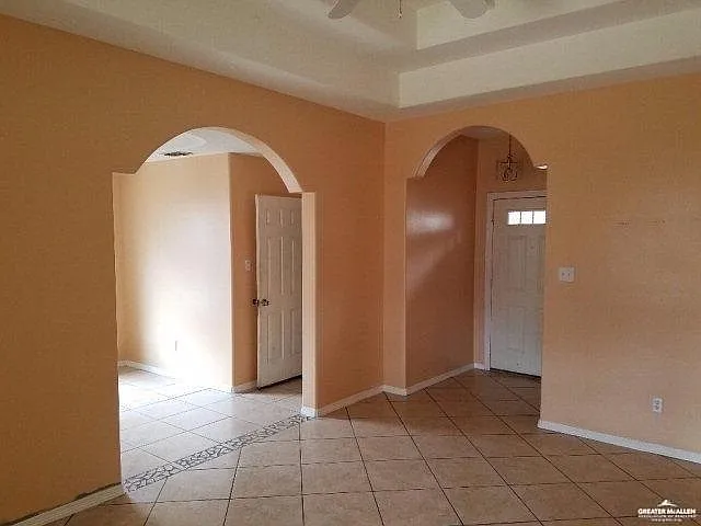 3604 Kingsborough Ave — Photo 2