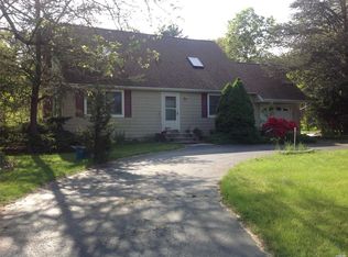 20 Wright Rd, Manorville, NY 11949