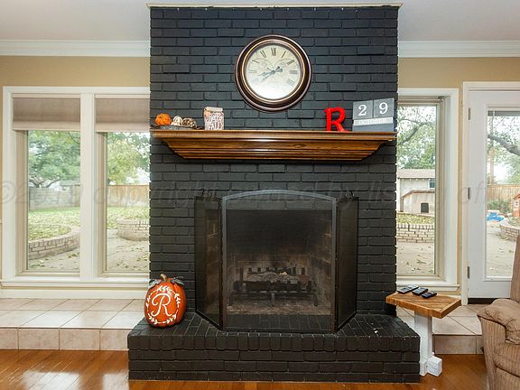 3rd image of 2337 Aspen Dr