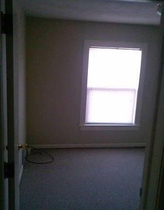 3rd image of 948 Chatham St NW