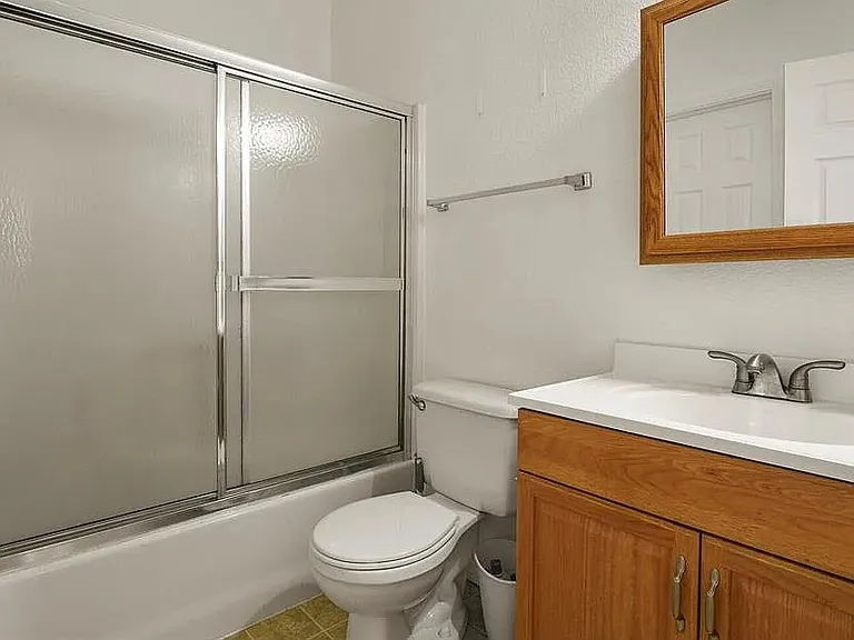 2824 N Cascade Ave — Photo 9