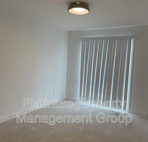 562 Seton Cir SE #402 — Photo 6