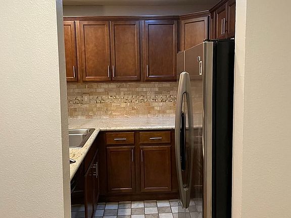 4th image of 7890 E Spring St