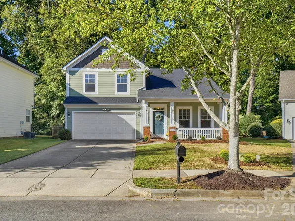 10329 Misty Moss Ct, Mint Hill, NC 28227