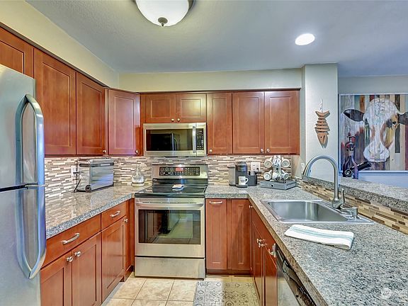 4th image of 210 Mountain Park Boulevard SW #F203