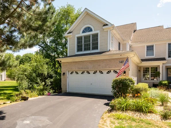 1407 Whitespire Ct, Naperville, IL 60565
