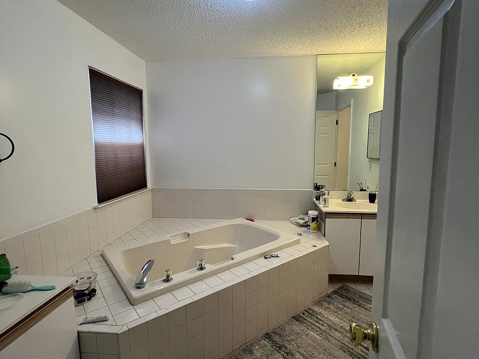 2nd image of 105 Inverness Dr