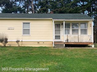 1030 NW Crosby Ave #2, Oak Harbor, WA 98277