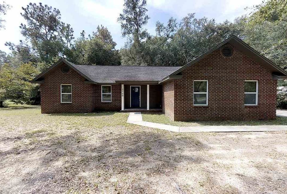 1st image of 5709 Zinnia Ave