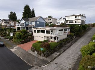 4301 SW Donald St, Seattle, WA 98116