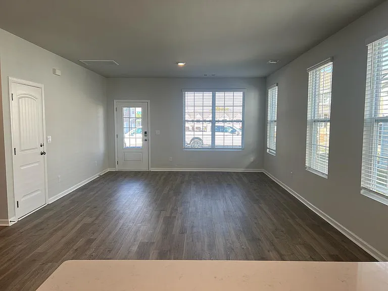 273 Hazel Ln — Photo 27