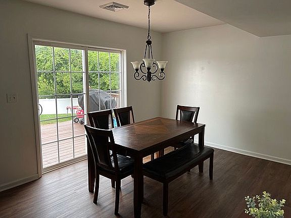 5th image of 47 Riverview Dr