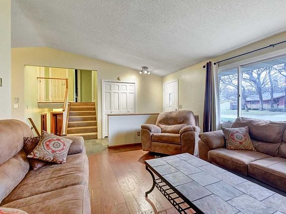 4th image of 124 Mississippi Ln