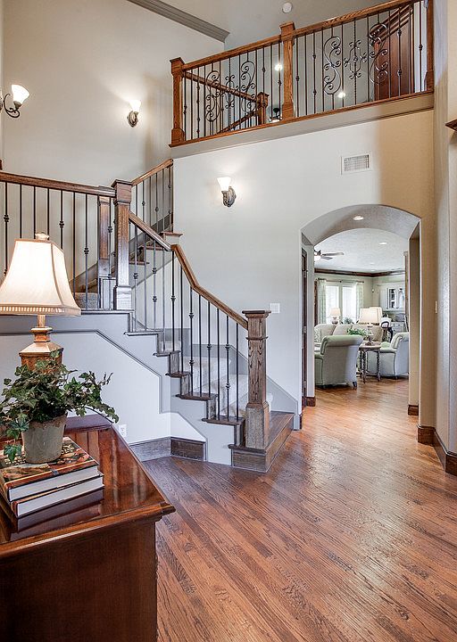 1st image of 8209 Sawgrass Ln