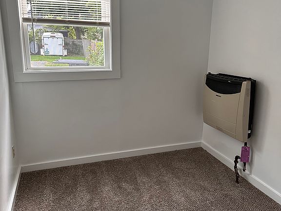 3rd image of 72 Front St #1