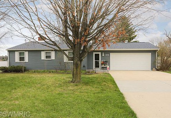 2nd image of 9770 Clearwater Dr