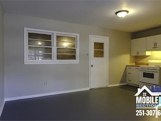 5th image of 1101 Rhett Dr
