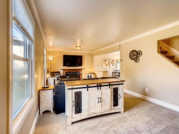 5th image of 10390 Owens Cir