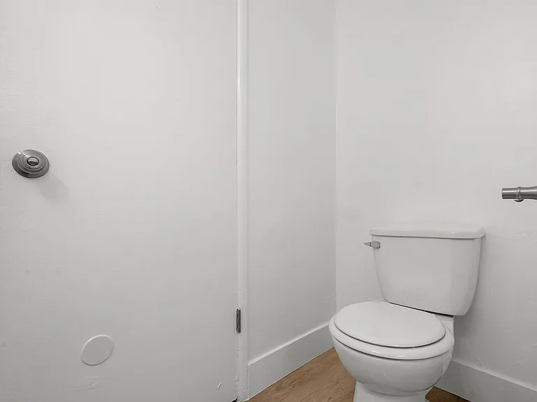 815 Victor Ave — Photo 19