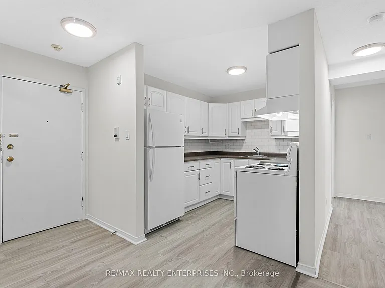 126 Bell Farm Rd #B04 — Photo 14